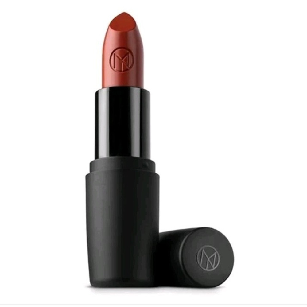 New IL Makiage Mango Semi Matte Finish Lip Slip Lipstick Soft Creamy Lip Color
